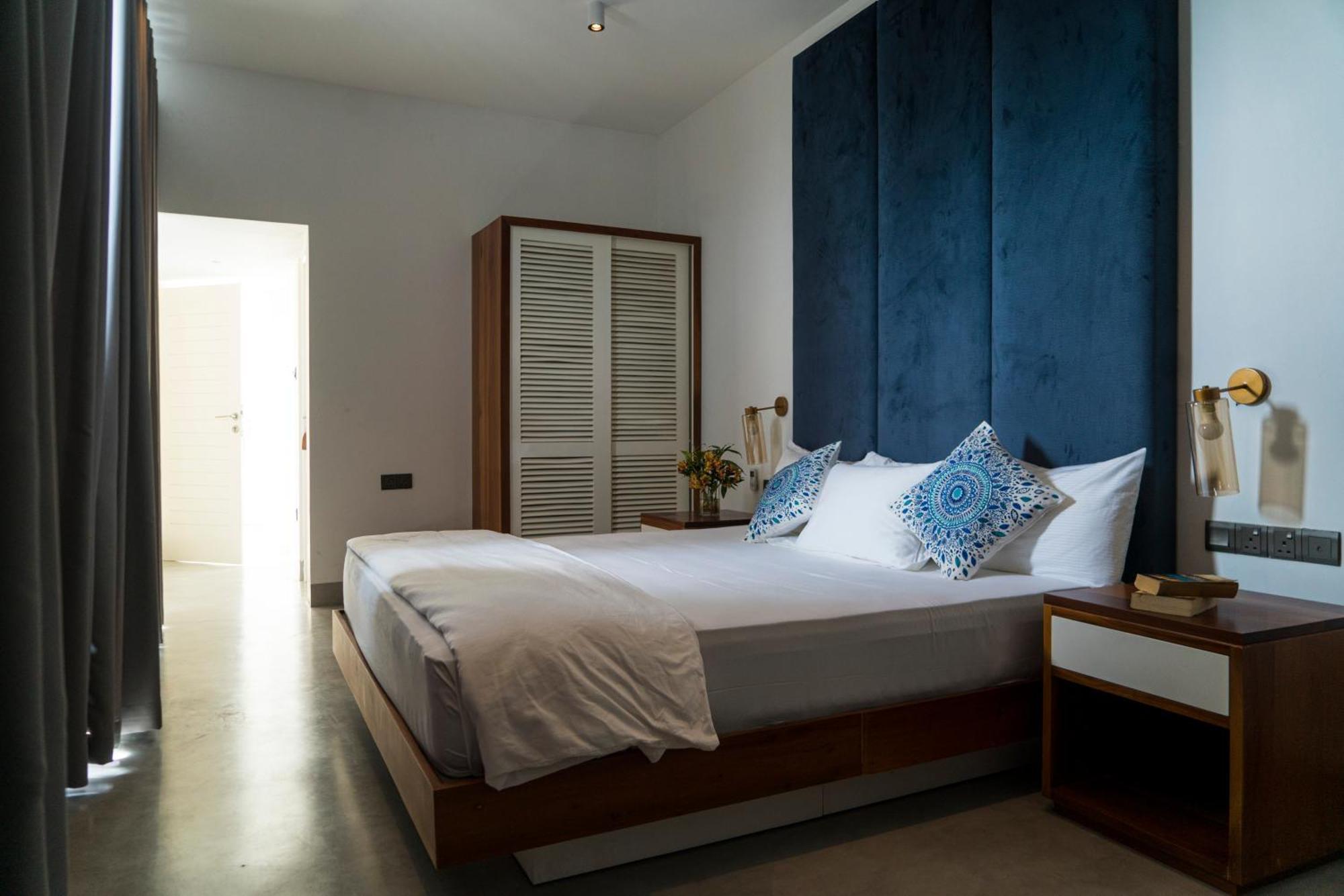 Four Petals Inn โคลอมโบ ภายนอก รูปภาพ