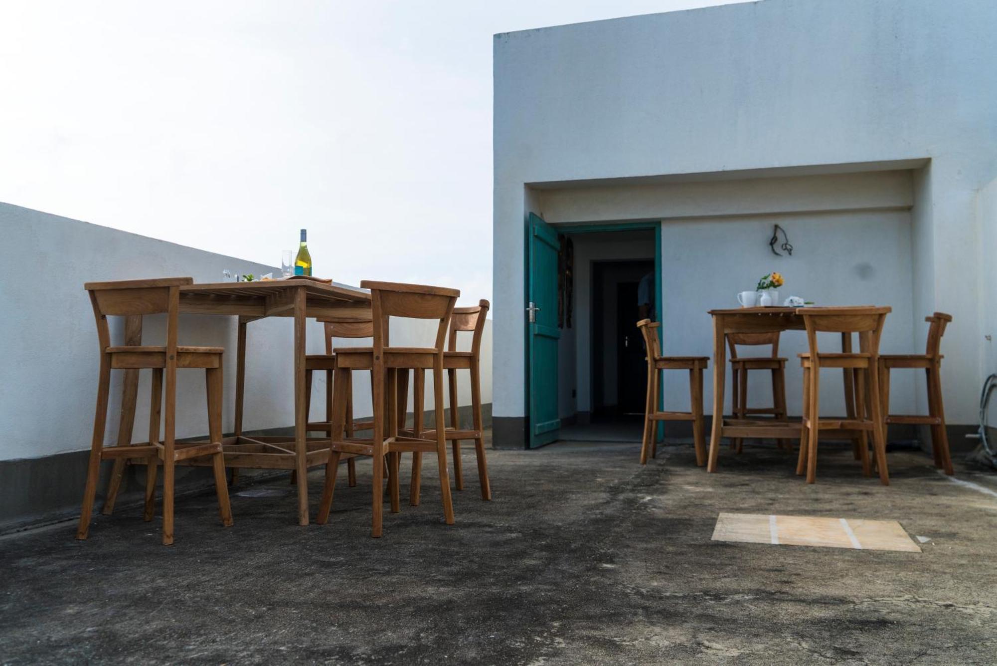 Four Petals Inn โคลอมโบ ภายนอก รูปภาพ