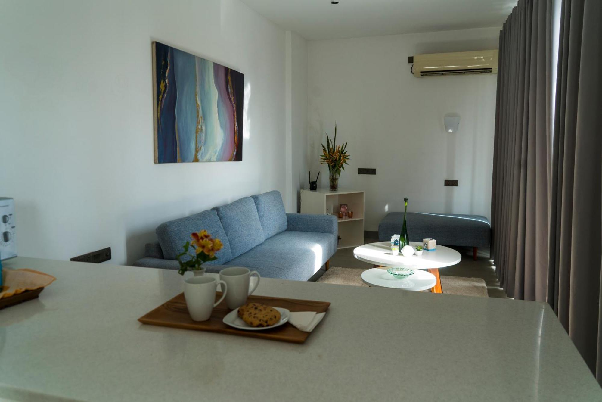 Four Petals Inn โคลอมโบ ภายนอก รูปภาพ