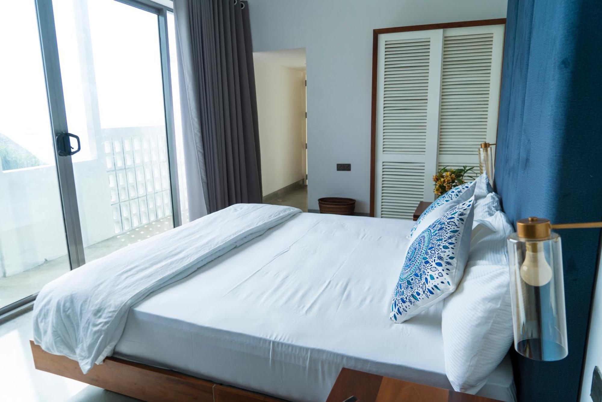 Four Petals Inn โคลอมโบ ภายนอก รูปภาพ