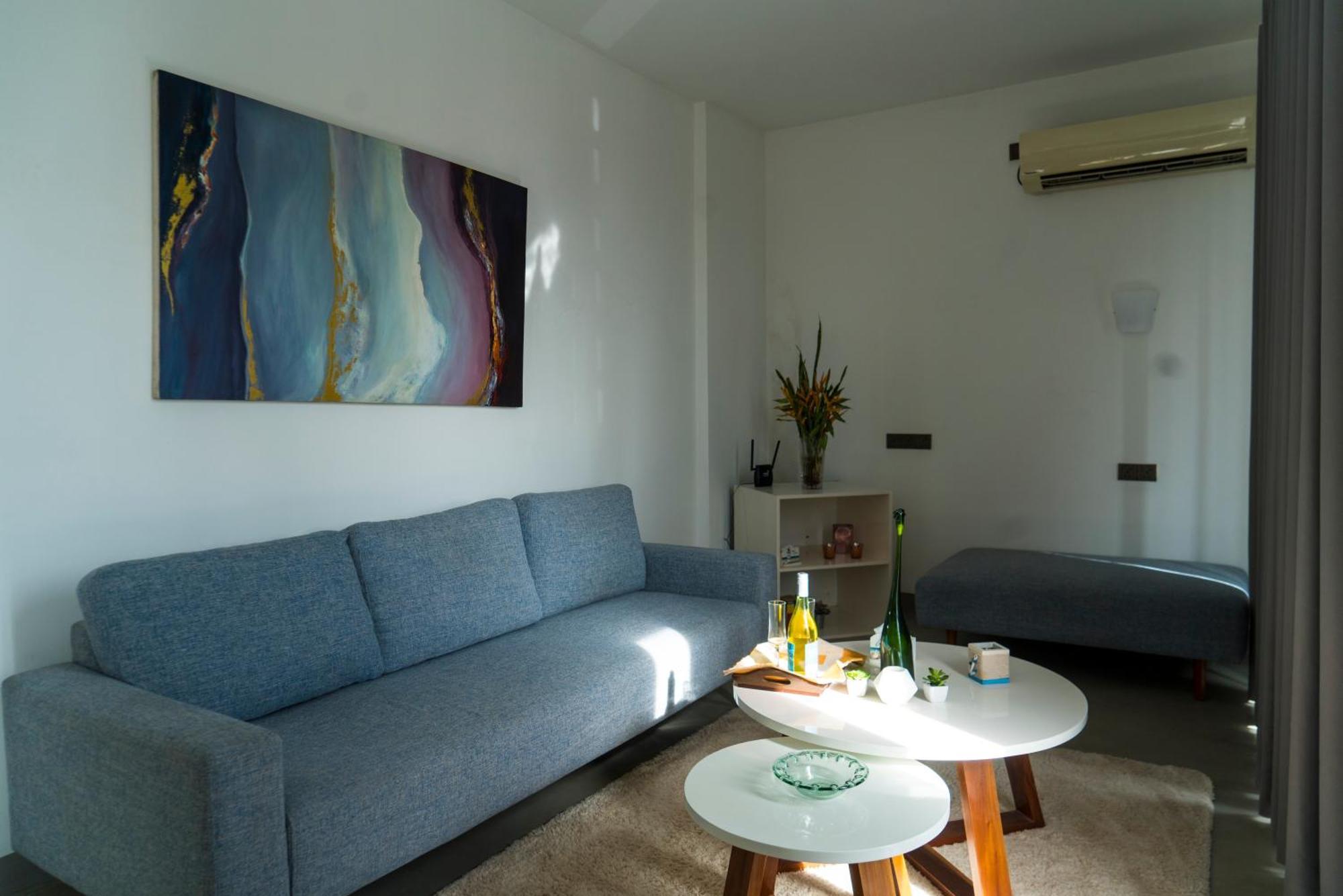 Four Petals Inn โคลอมโบ ภายนอก รูปภาพ