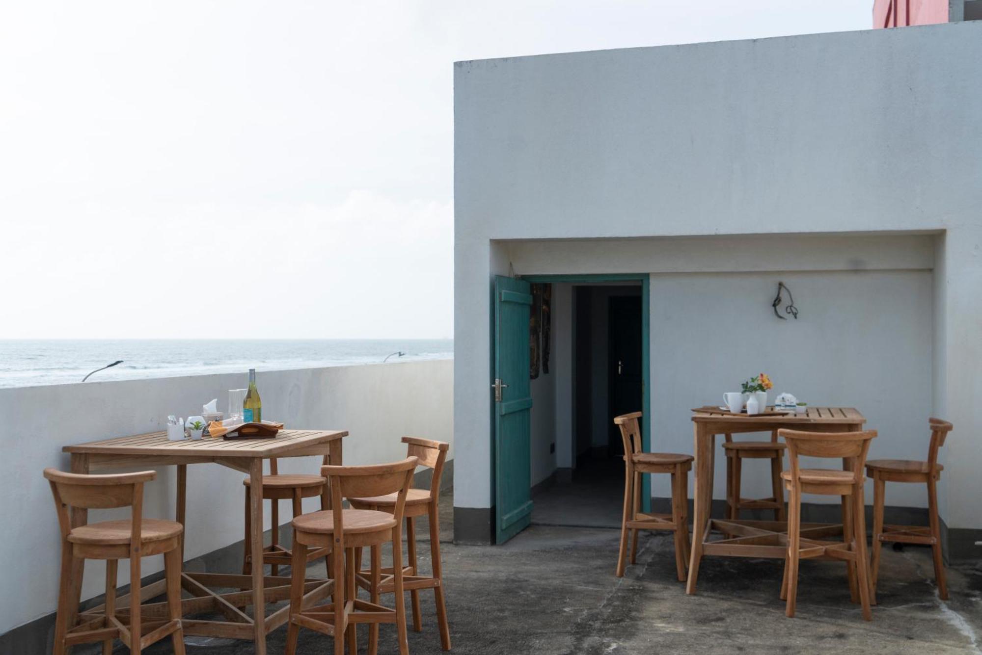 Four Petals Inn โคลอมโบ ภายนอก รูปภาพ