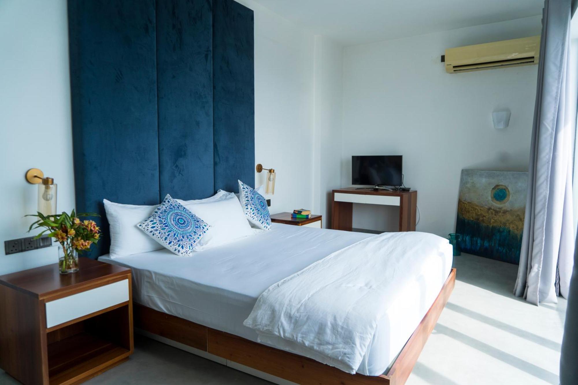 Four Petals Inn โคลอมโบ ภายนอก รูปภาพ