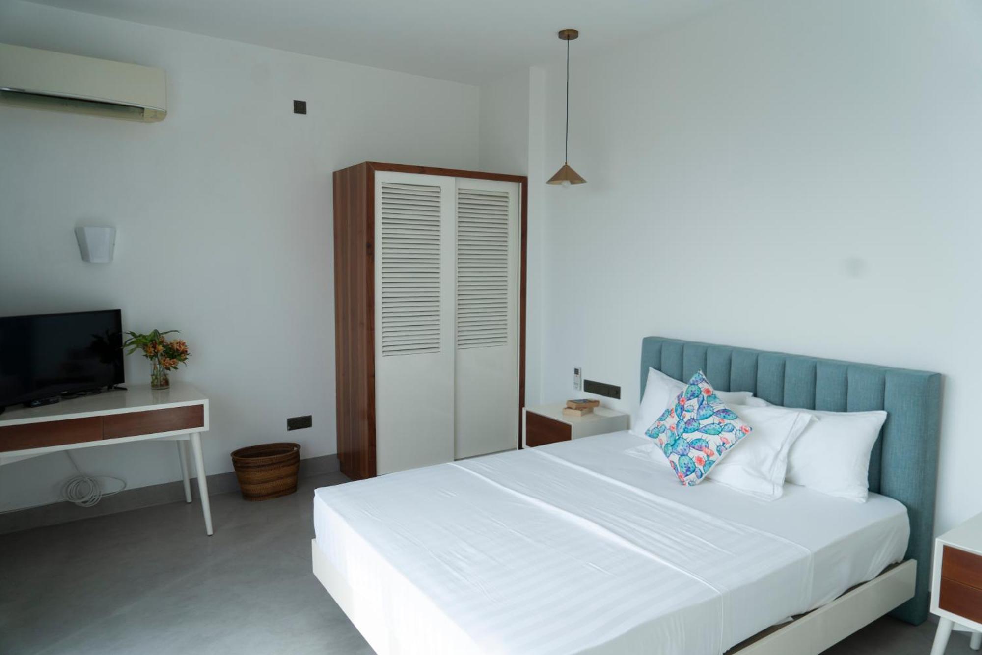 Four Petals Inn โคลอมโบ ภายนอก รูปภาพ
